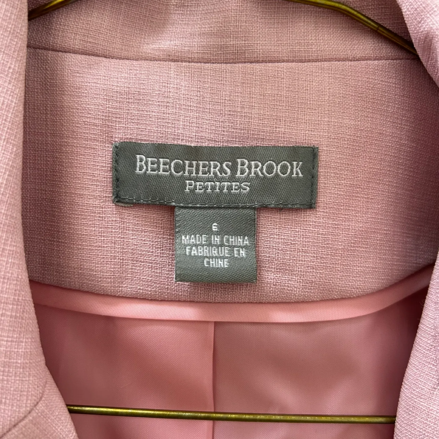 Pink Blazer and Skirt with Structured Shoulders, Size 6 image indicator(3)