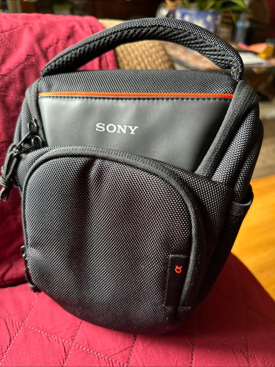 NEW Sony Camera Bag image indicator(4)