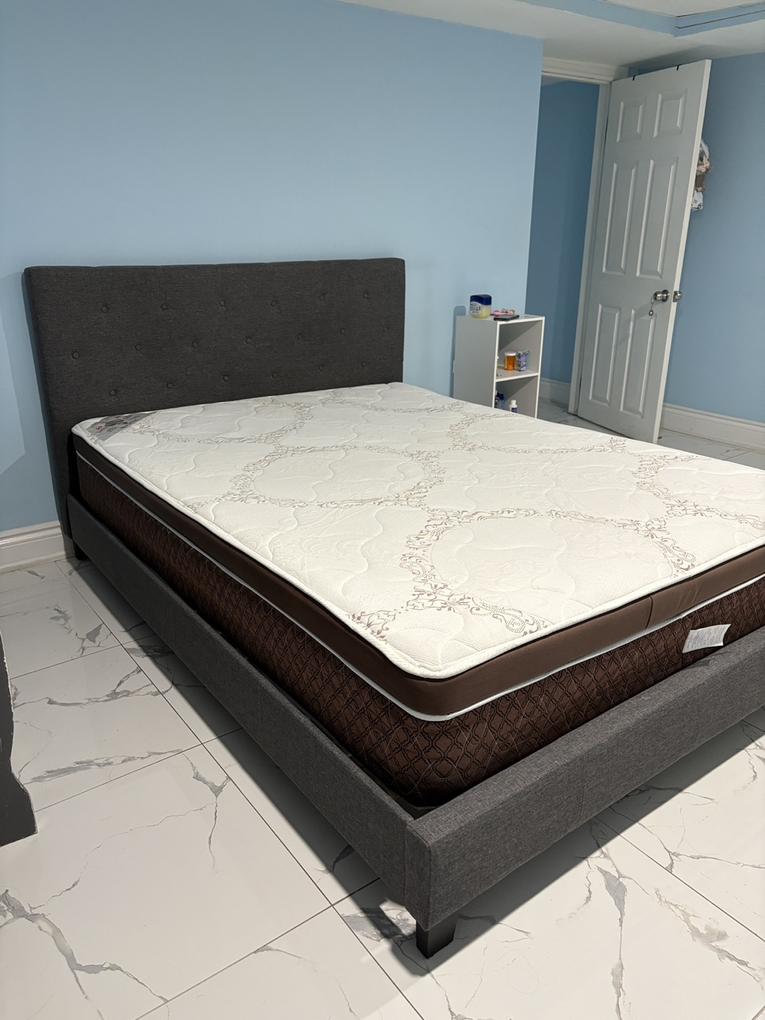 Queen Bed Mattress - 12.5 inches - photo 2
