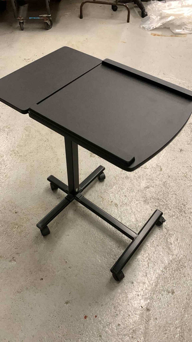 Rolling Laptop Table