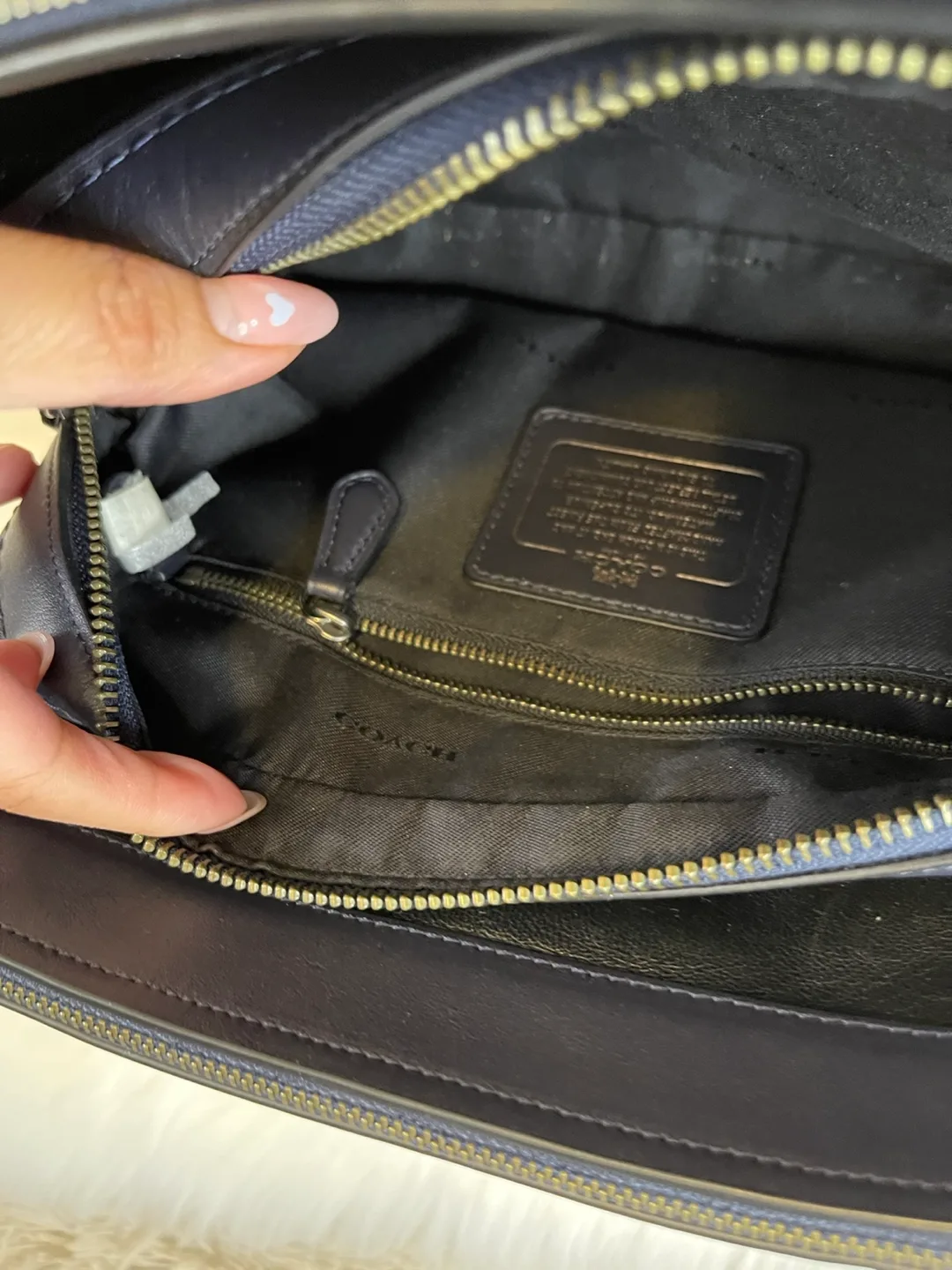 COACH BROOKLYN 34 CARRYALL HANDBAG Navy Blue Pebbled Leather image indicator(8)