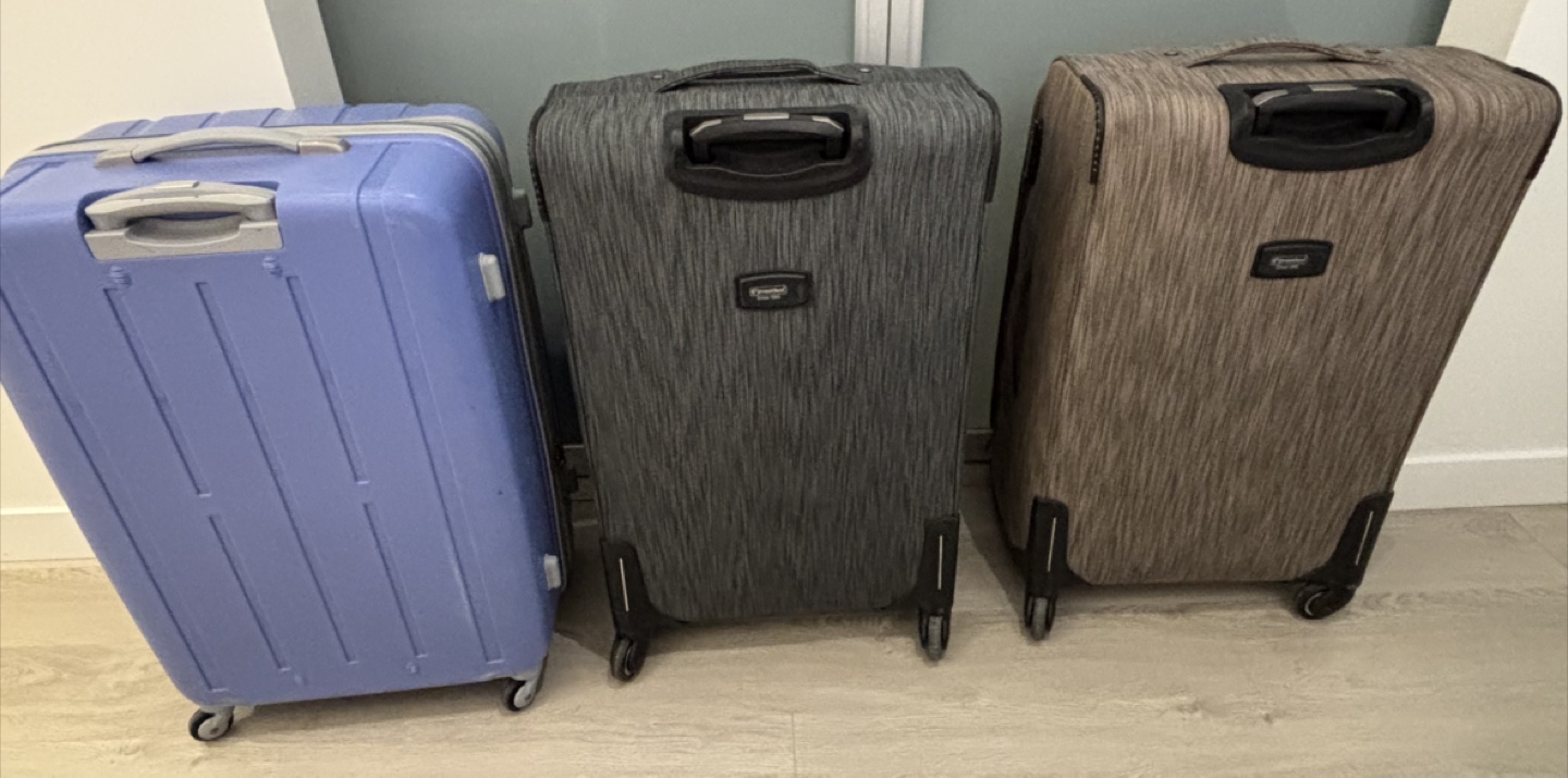 28" large checked luggage/suitcase - photo 4