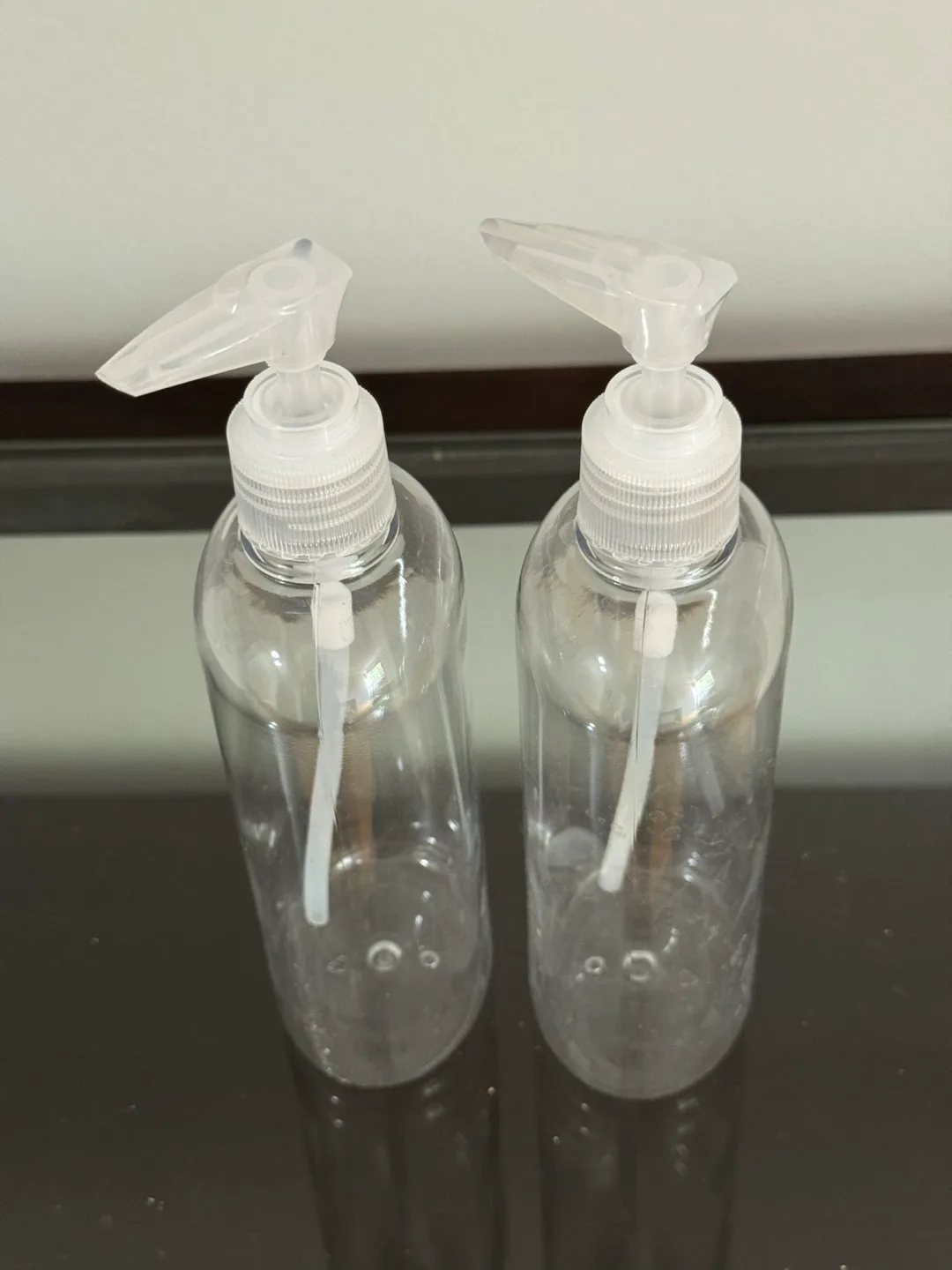 Refillable Clear Bottles With Pumps thumbnail