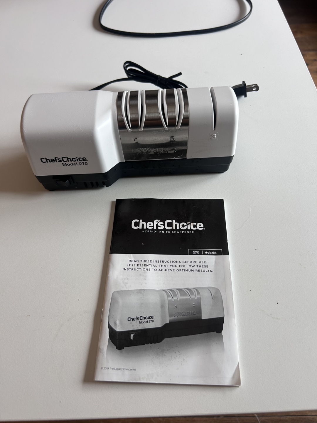 BRAND NEW Chef'sChoice Hybrid Knife Sharpener