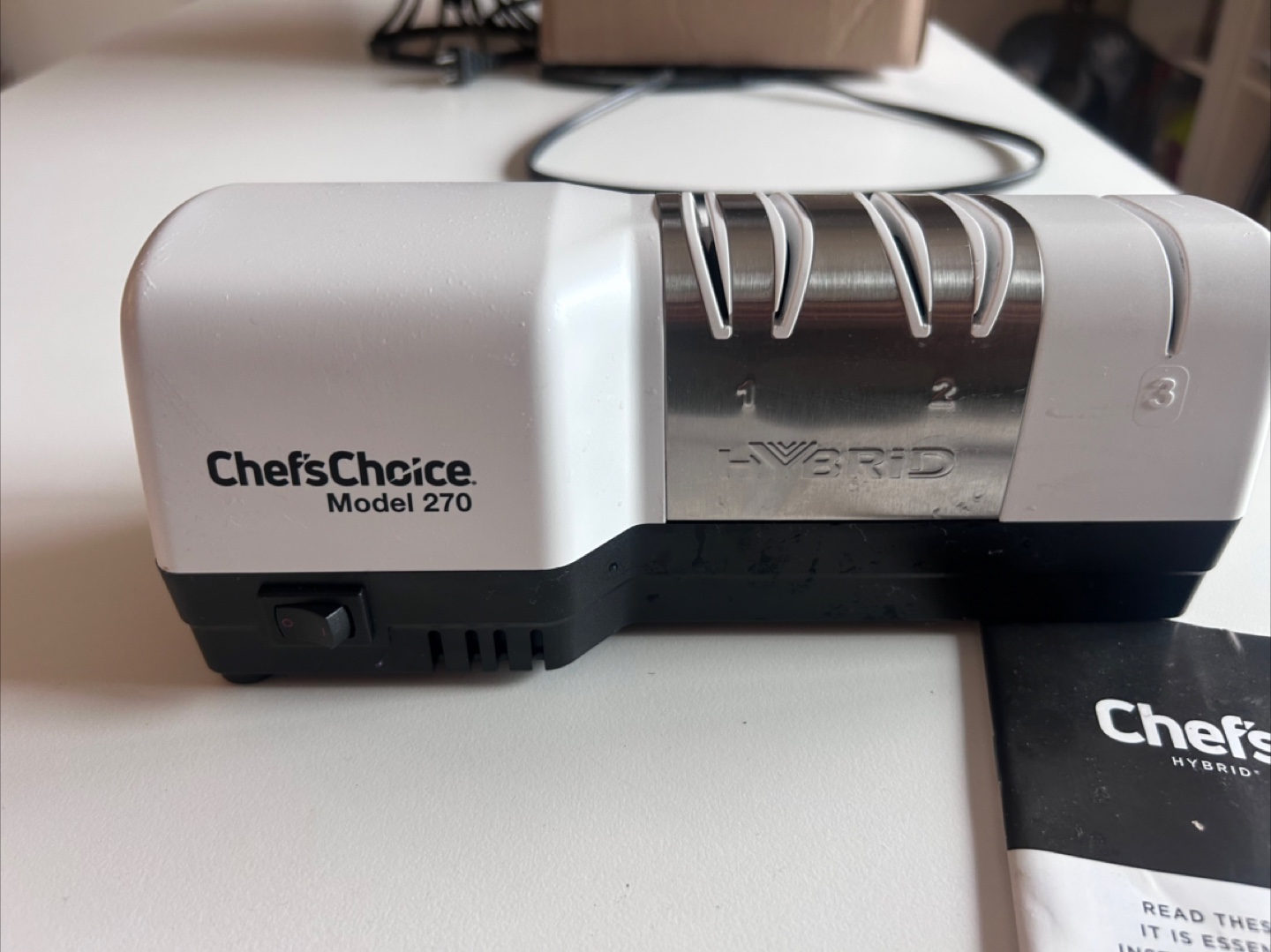 BRAND NEW Chef'sChoice Hybrid Knife Sharpener - photo 2