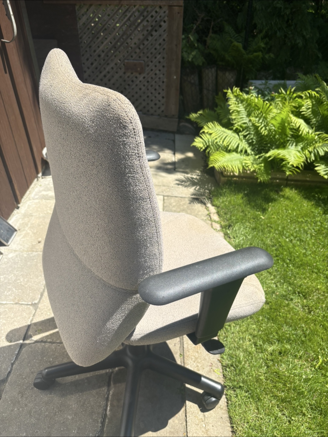 Ergonomic Office Chair - photo 2