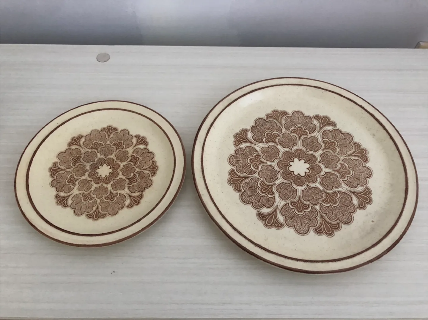 Vintage Forma-Stone Hand Made Plates image indicator(2)