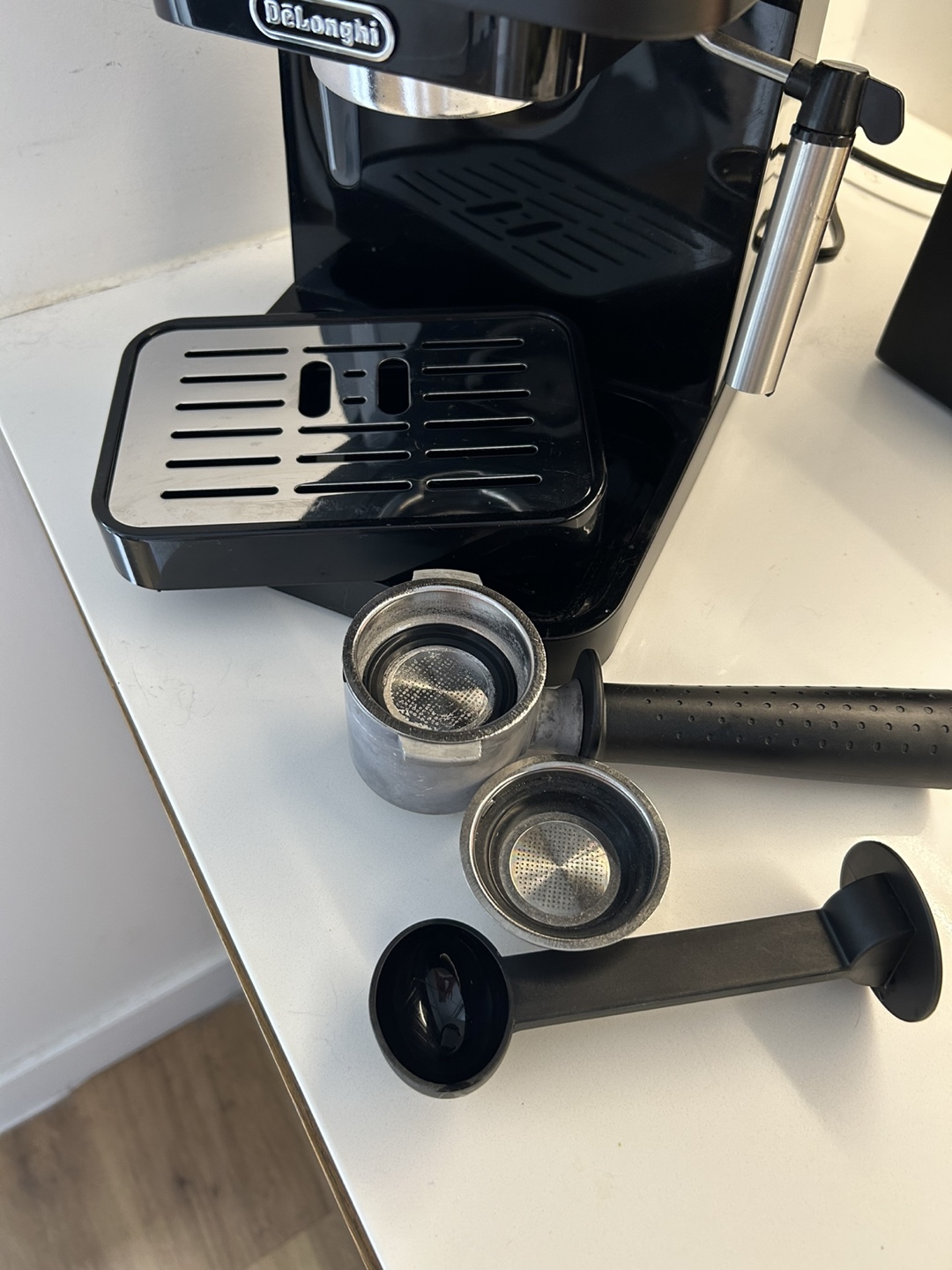 DeLonghi Espresso Machine - photo 4