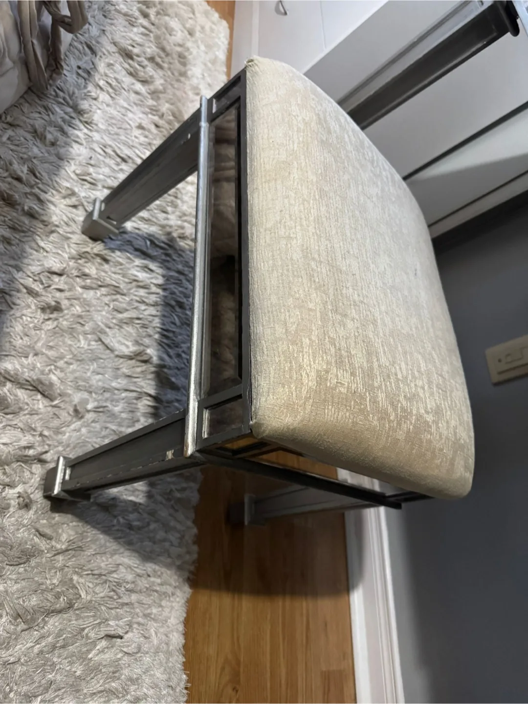 Vanity Table with Stool image indicator(4)