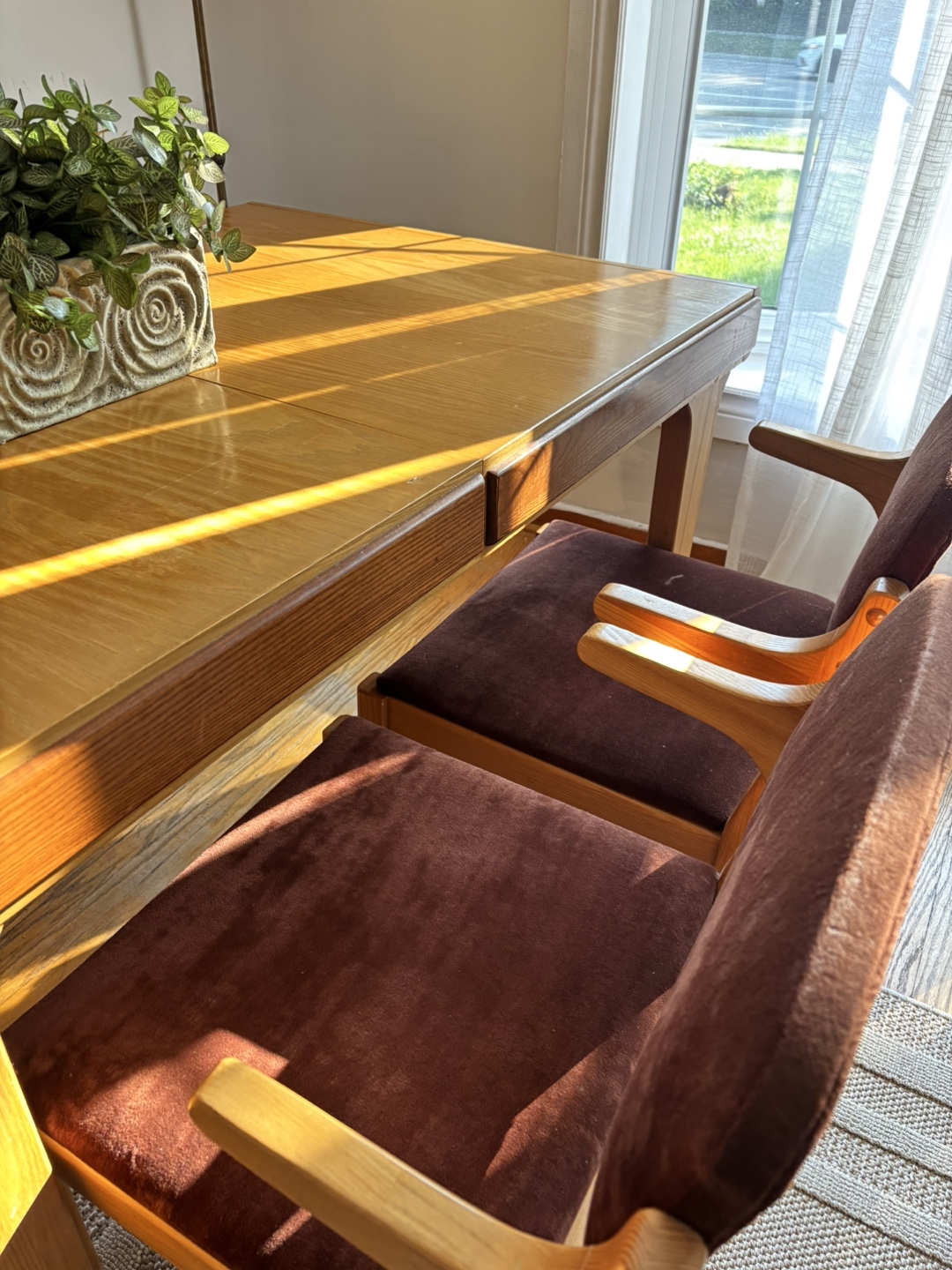 Dining Table and Chairs - photo 2