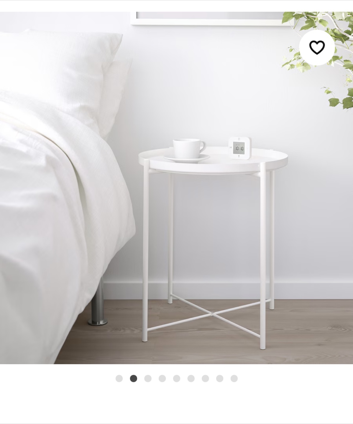 White side table $25 - photo 3