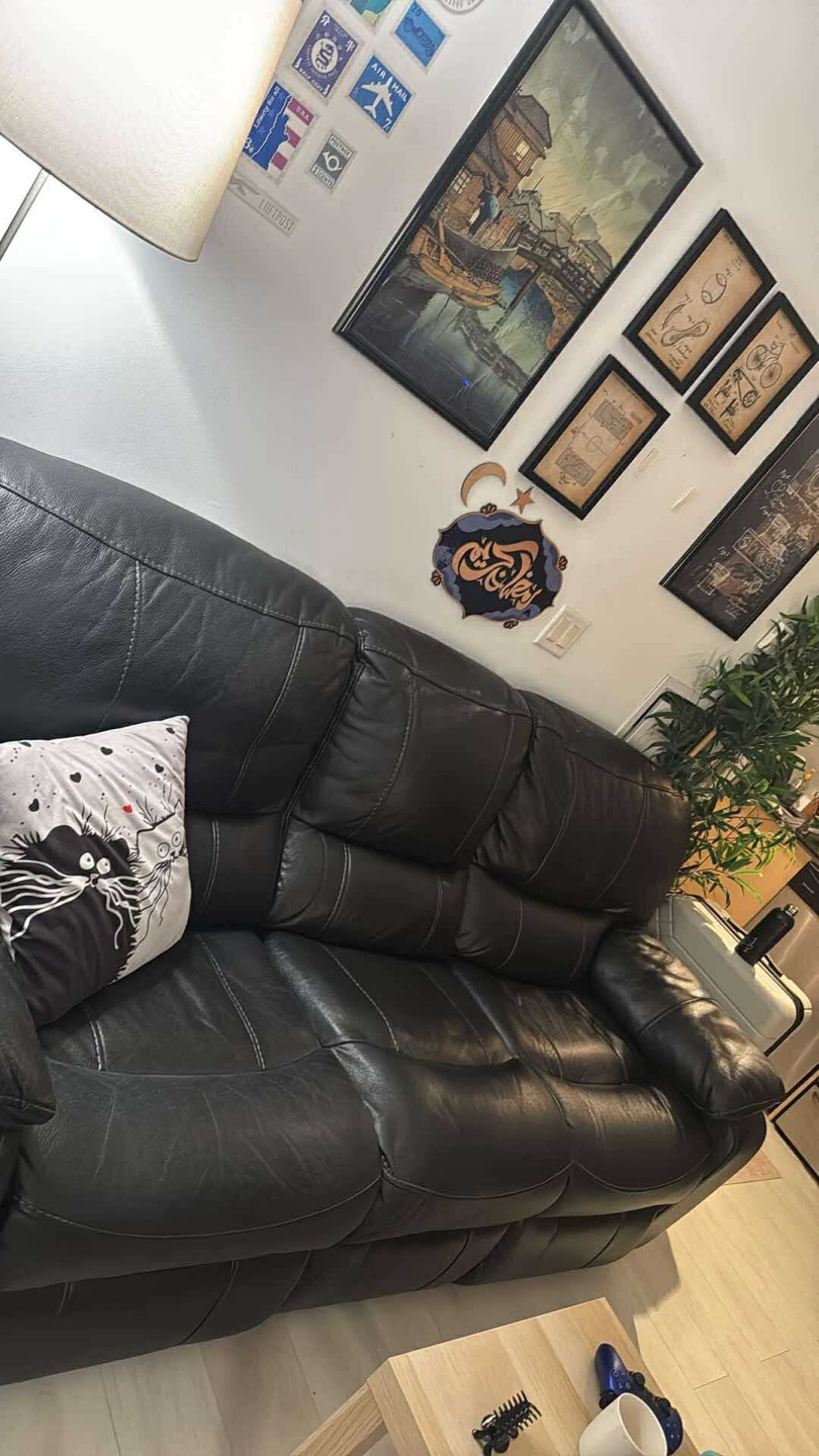 Black Leather Reclining Sofa - photo 4