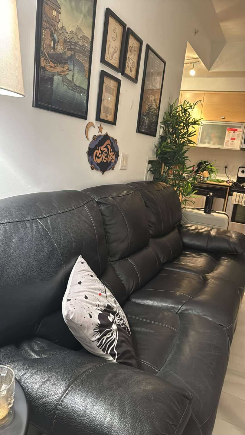 Black Leather Reclining Sofa - photo 3