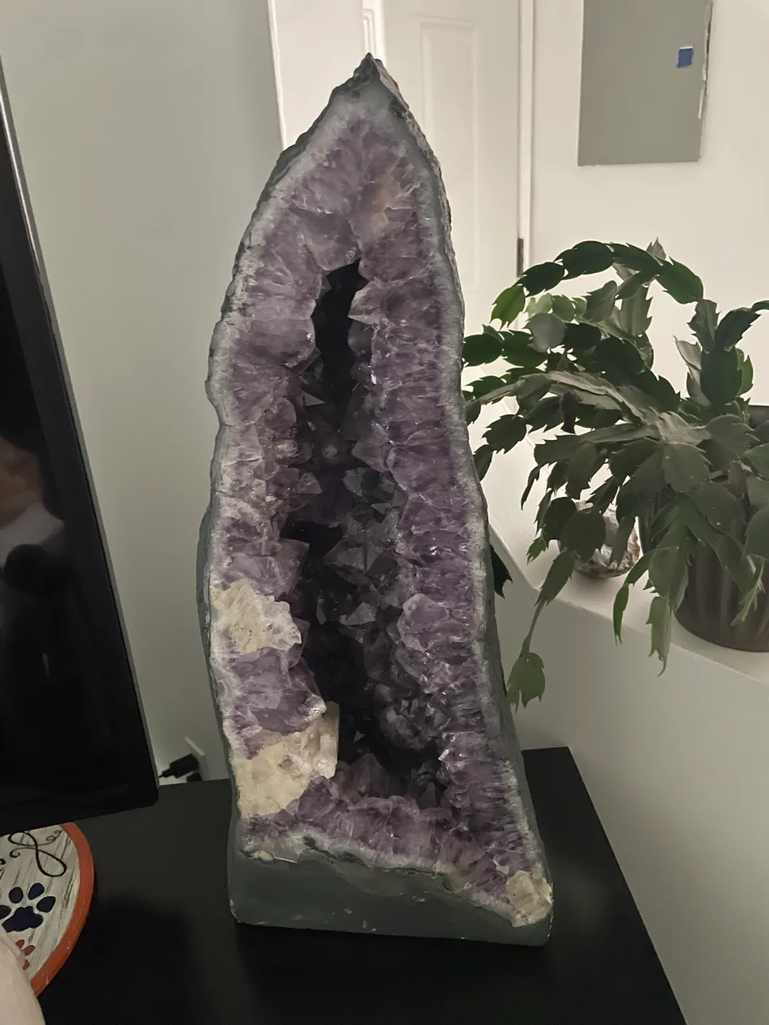 Large Amethyst Geode thumbnail