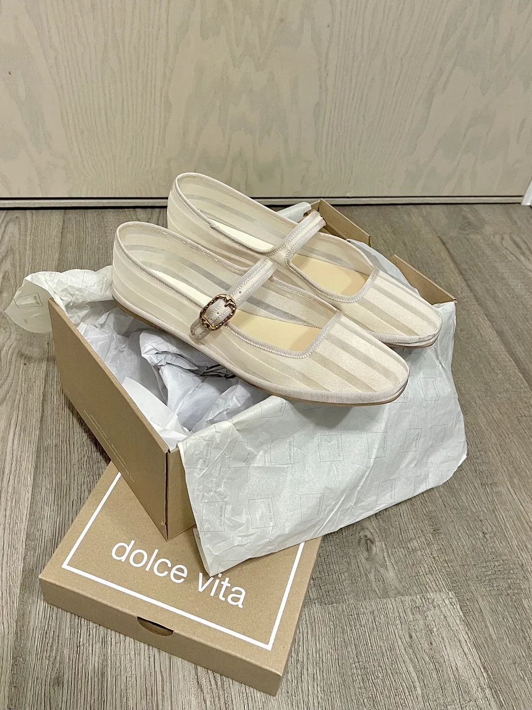 Dolce Vita Tameka Mesh Flats - Size 8 image indicator(3)