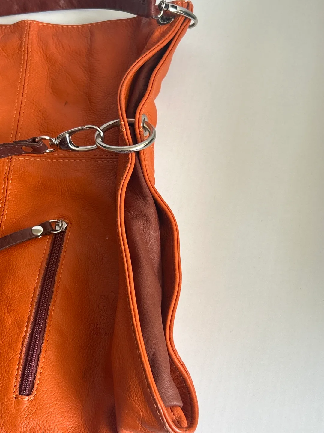 Vera Pelle Orange Leather Crossbody Bag image indicator(4)