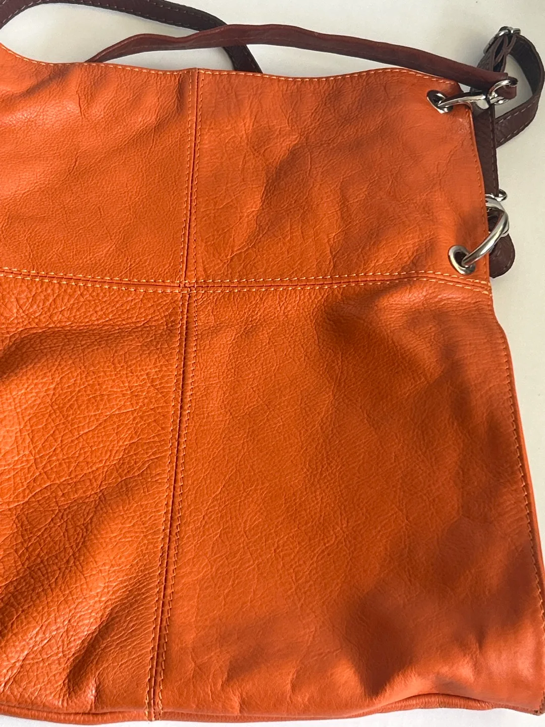 Vera Pelle Orange Leather Crossbody Bag image indicator(6)