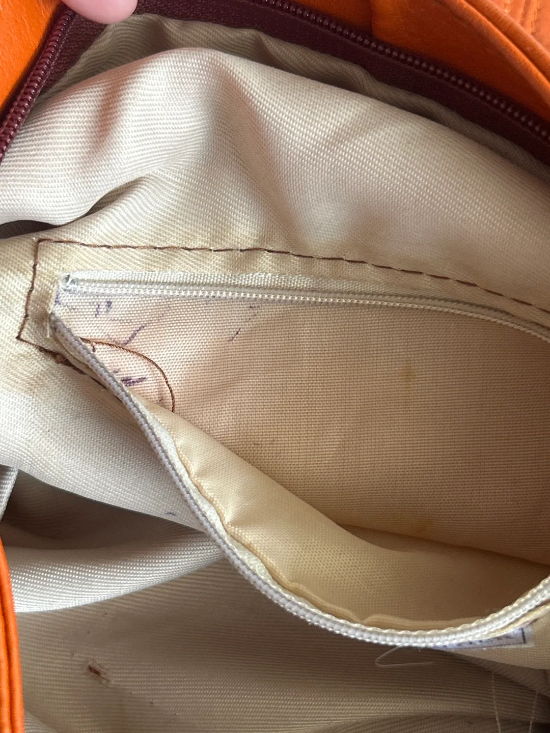 Vera Pelle Orange Leather Crossbody Bag image indicator(8)