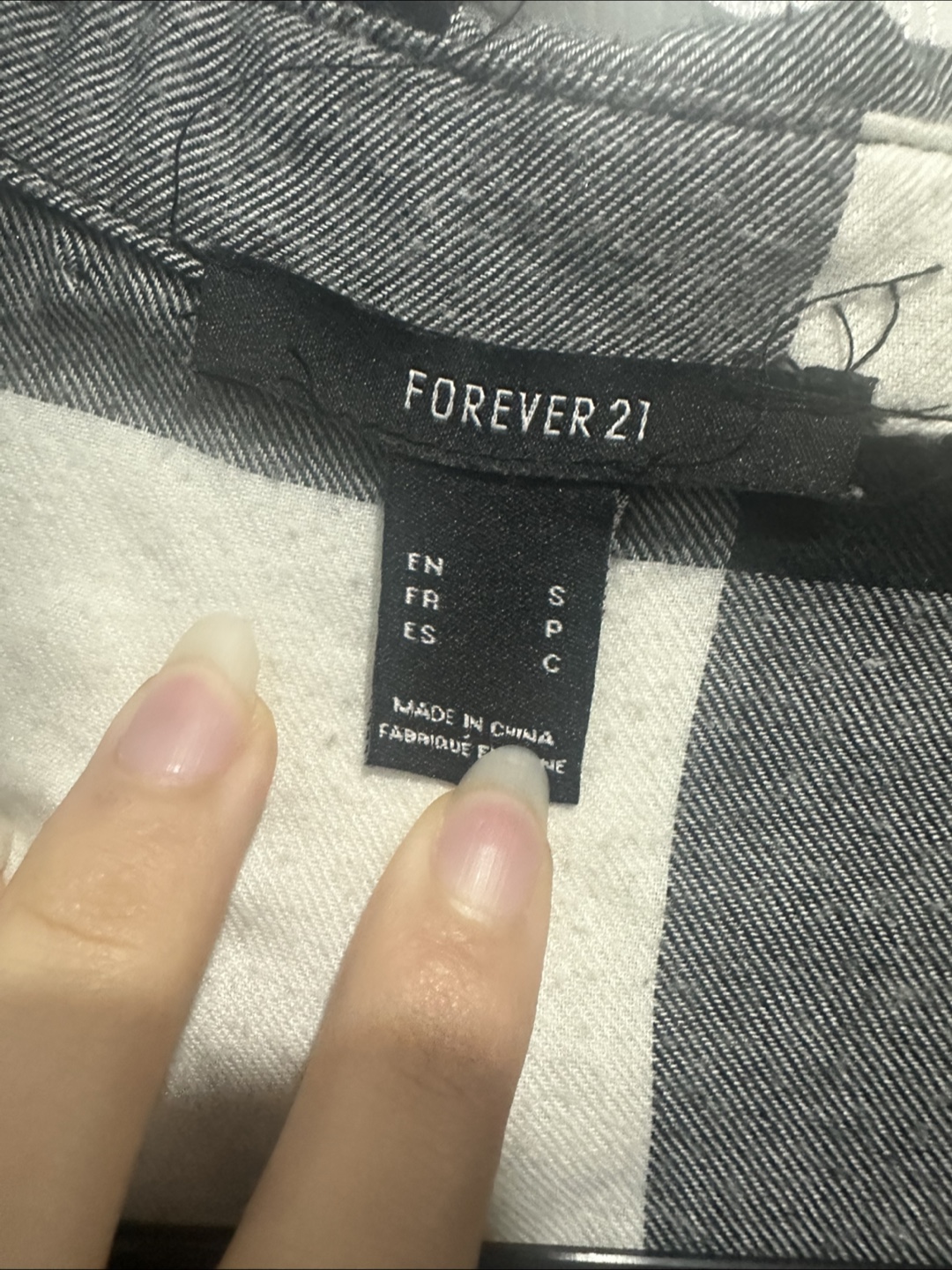 Forever 21 Black and White Flannel Shirt - photo 2