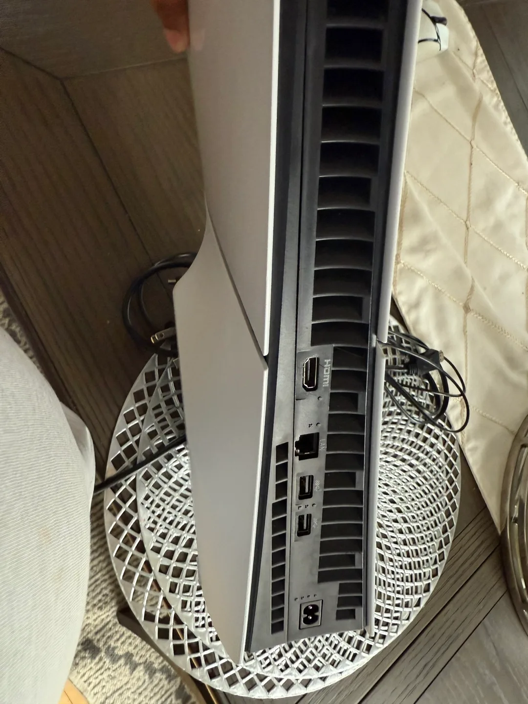 PlayStation 5 Console image indicator(2)