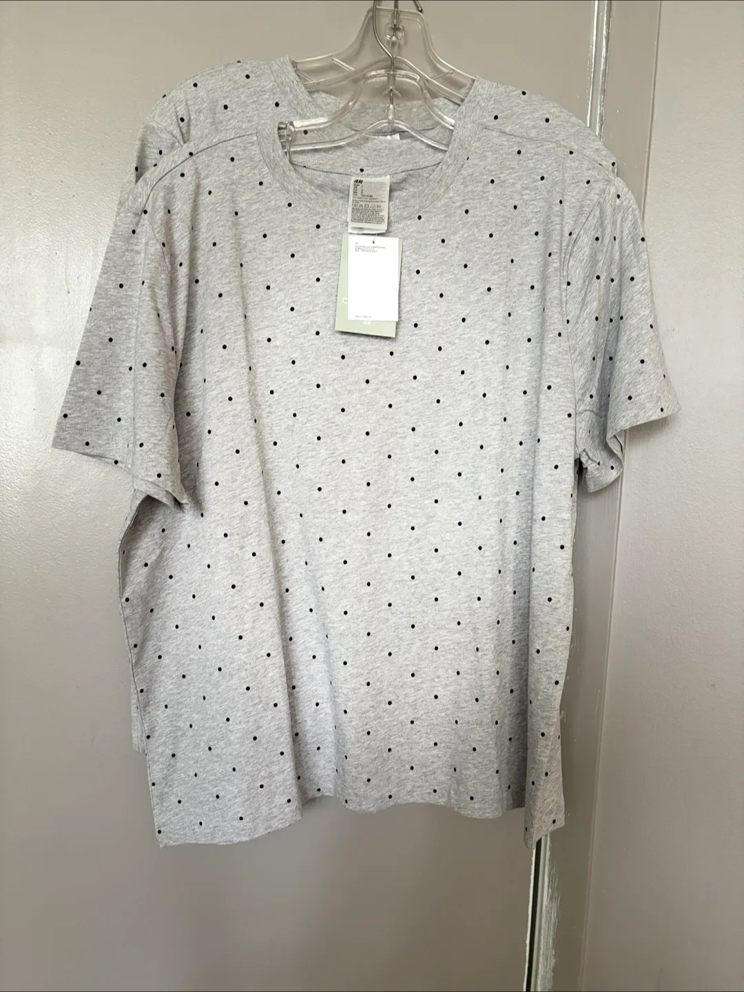 H&M new x 2 Polka Dot Tees thumbnail