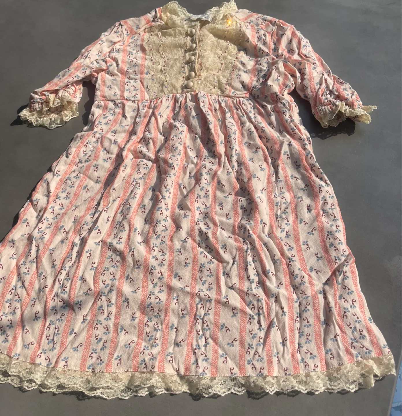 Lovely Floral Dress thumbnail