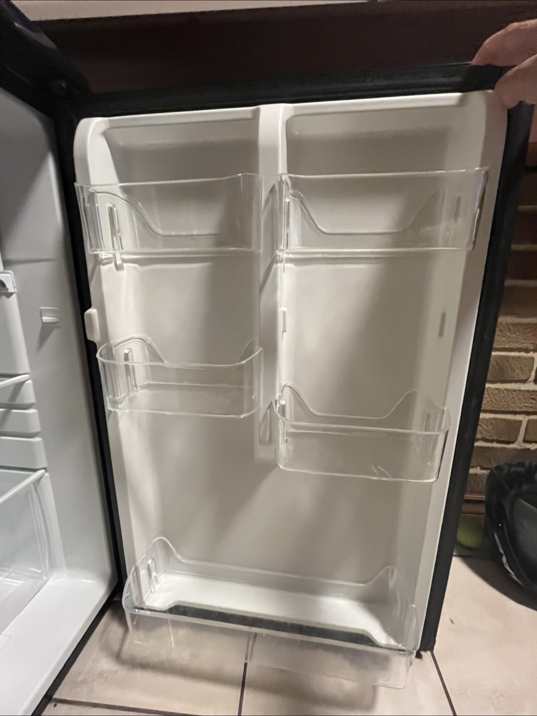 Medium-Sized Fridge – Great Condition - photo 2