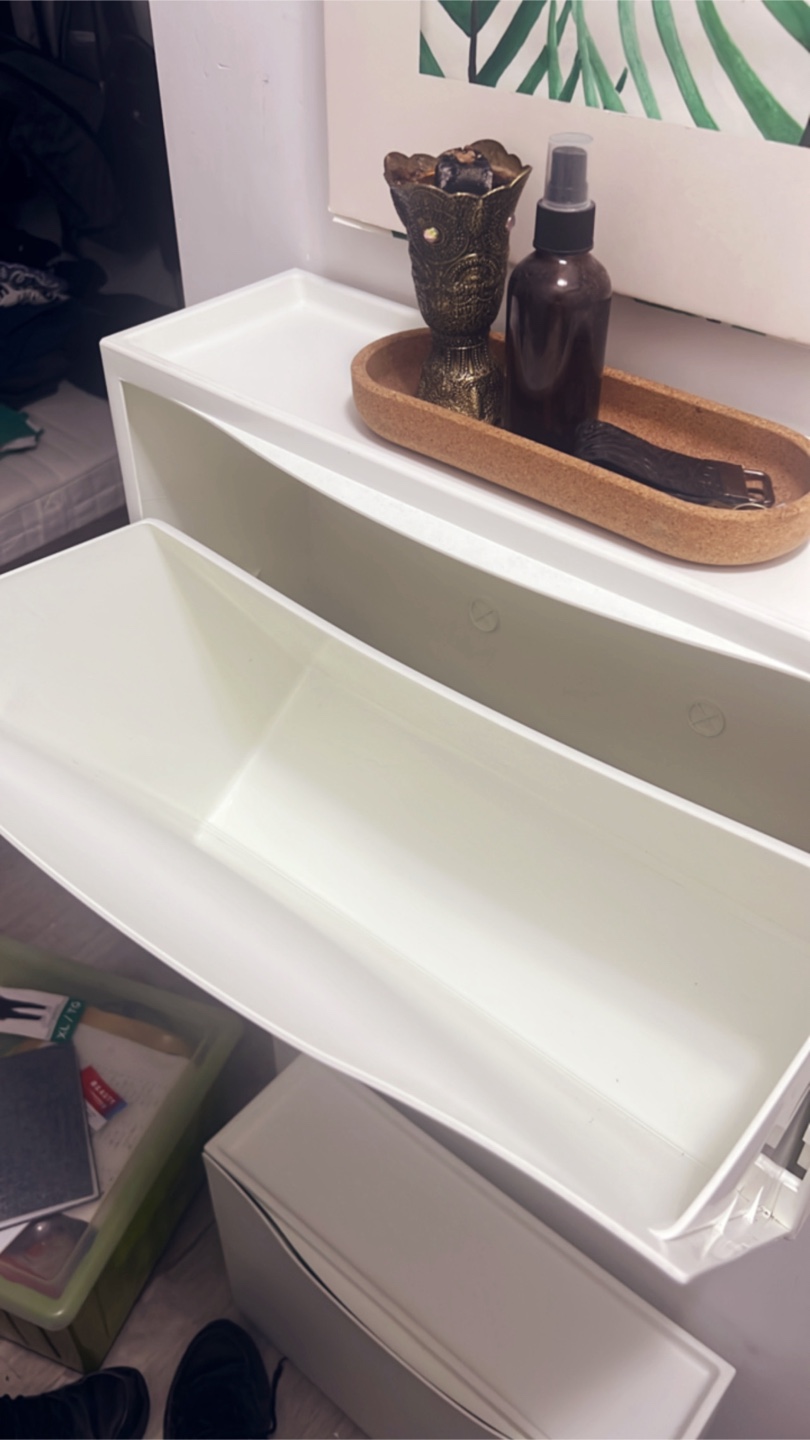 TRONES Shoe/Storage Cabinet