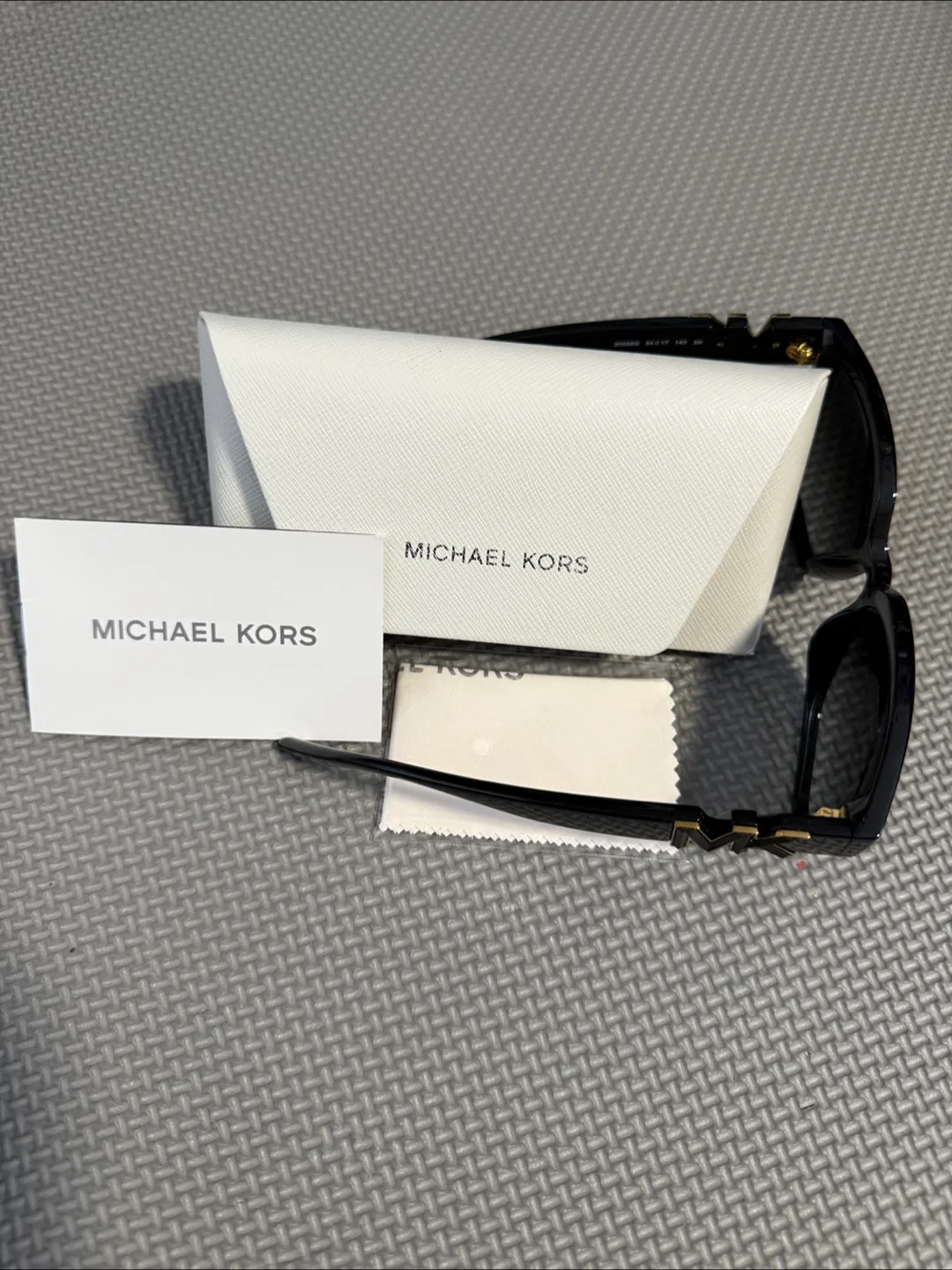 Michael Kors Sunglasses image indicator(2)