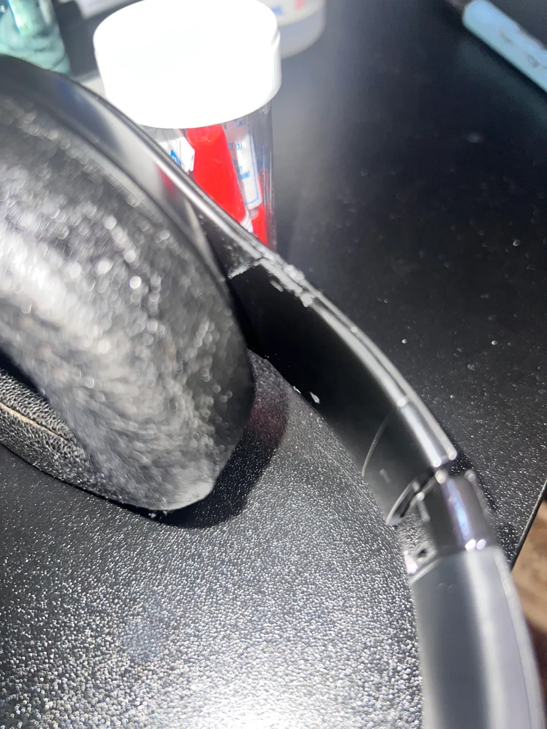 Beats Studio³ (Damaged, But Working) image indicator(6)