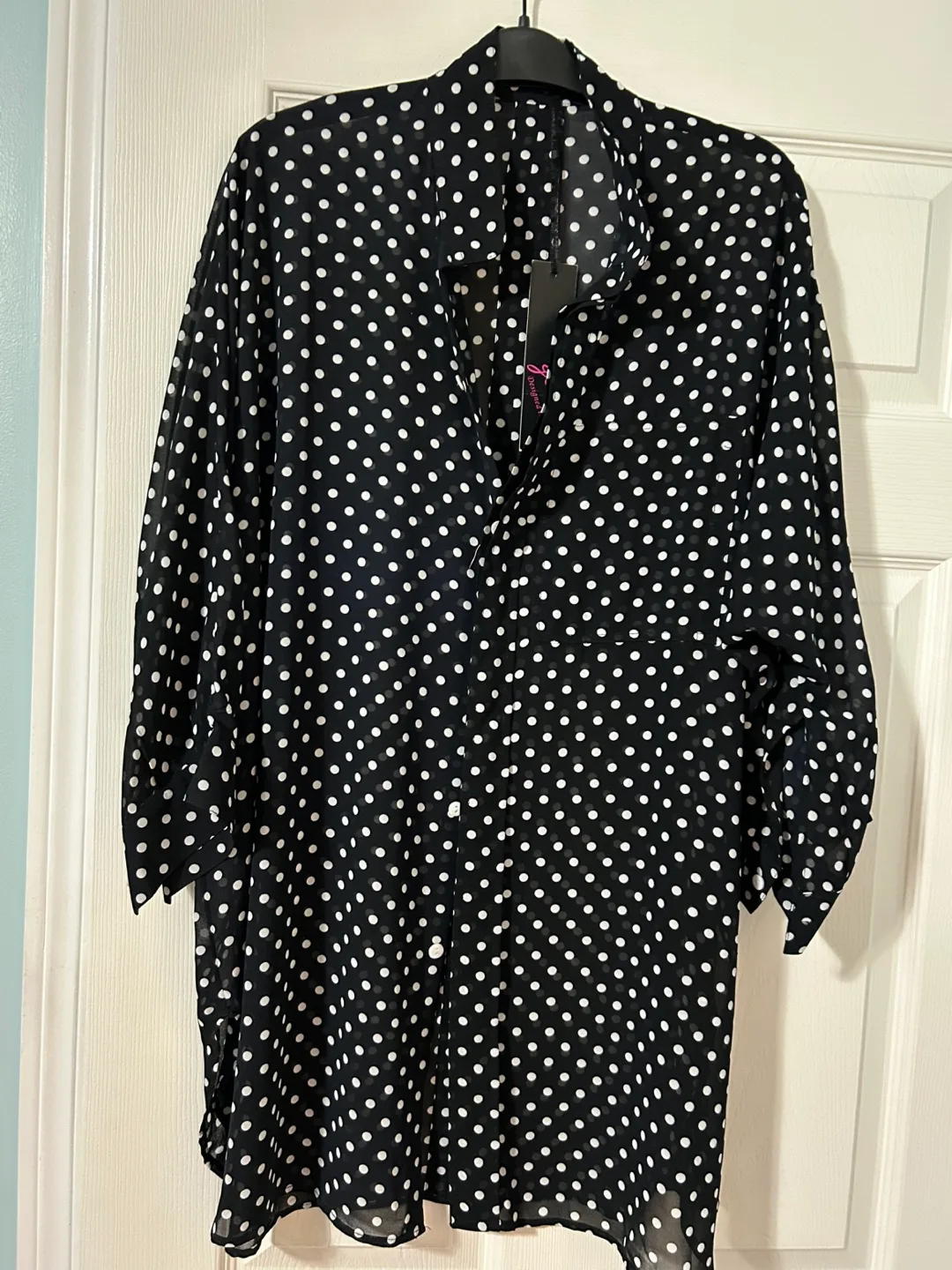 New Ladies black- white Polka Dot Button-Up blouse XL) thumbnail
