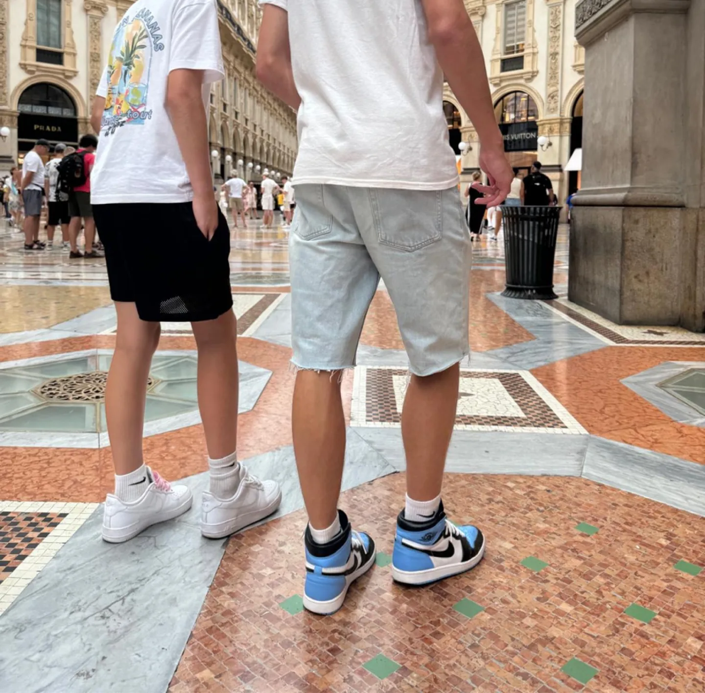 Air Jordan 1 OG University Blue image indicator(2)