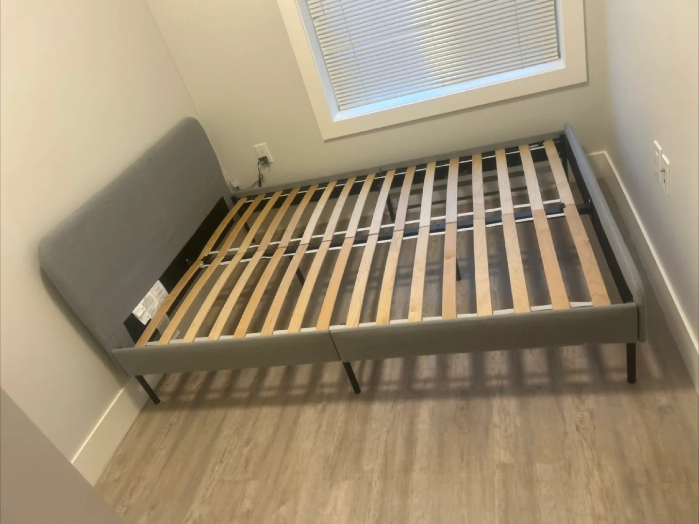 Double Size Platform Bed Frame thumbnail