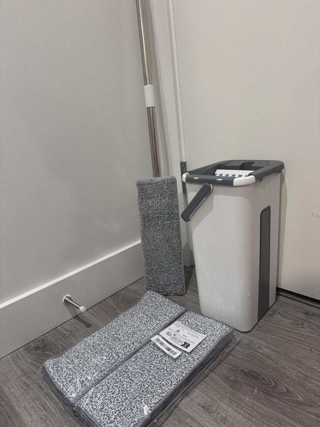 Flat Mop and Bucket Set