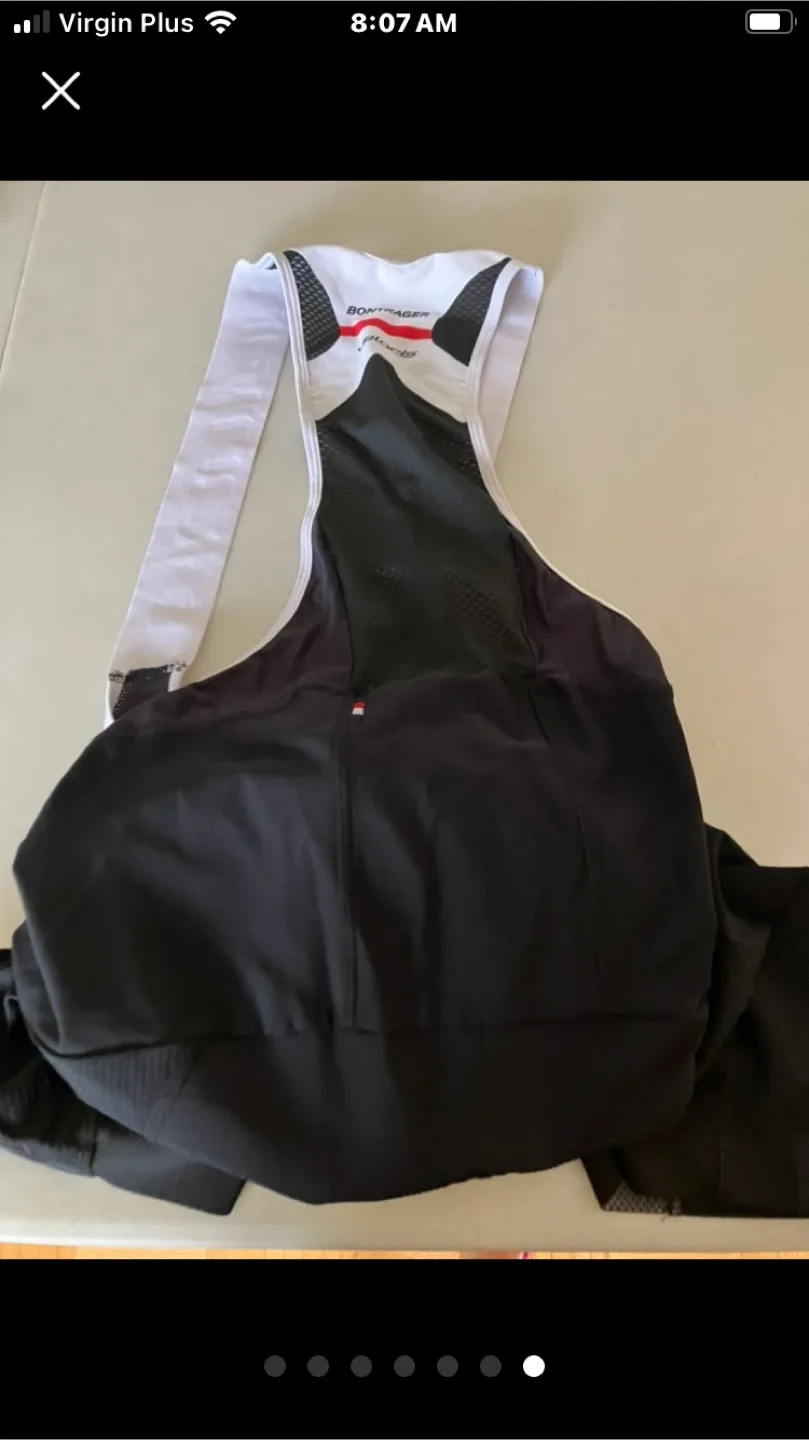 2 Castelli Cycling Jerseys + 1 🩳 image indicator(7)