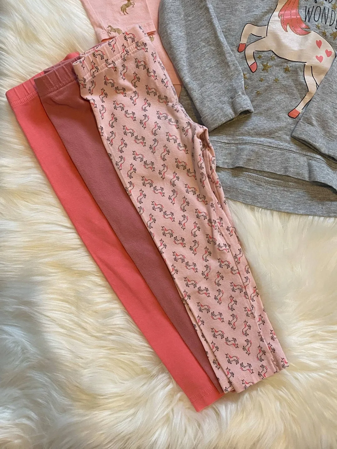 5pcs Carters by Joy  Girls Unicorn Bundle theme size 3T image indicator(2)