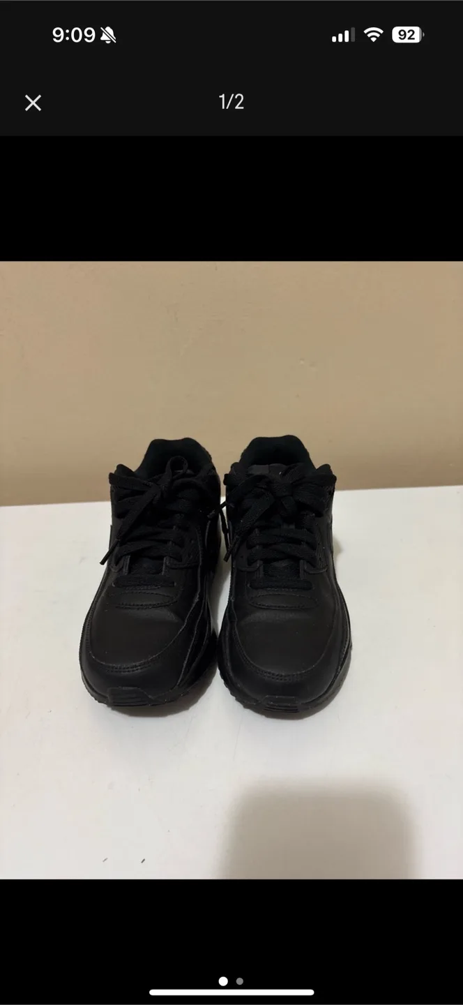 Nike Black Sneakers thumbnail