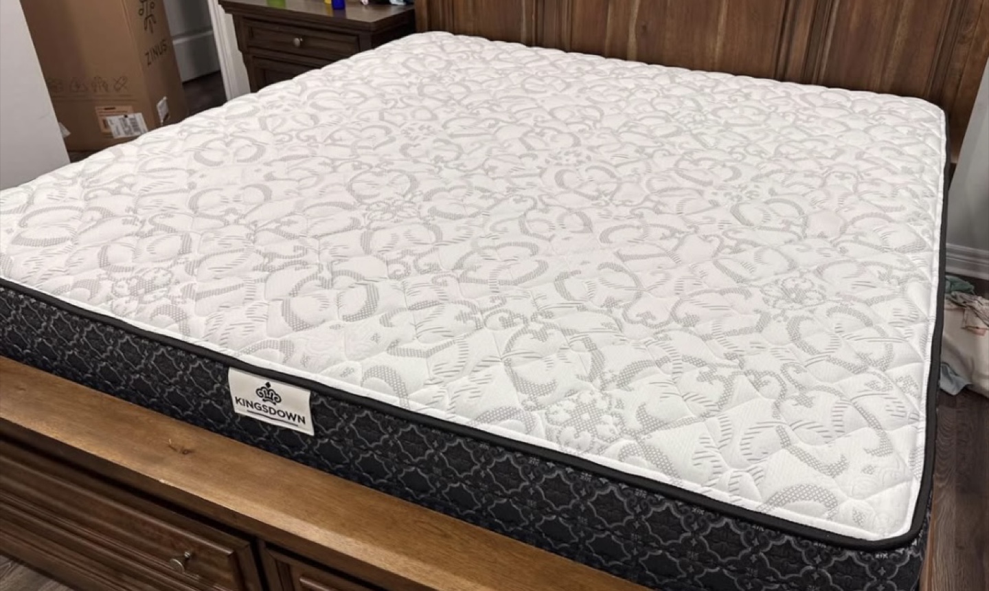 King Mattress - Kingsdown 10 yr warranty - photo 4