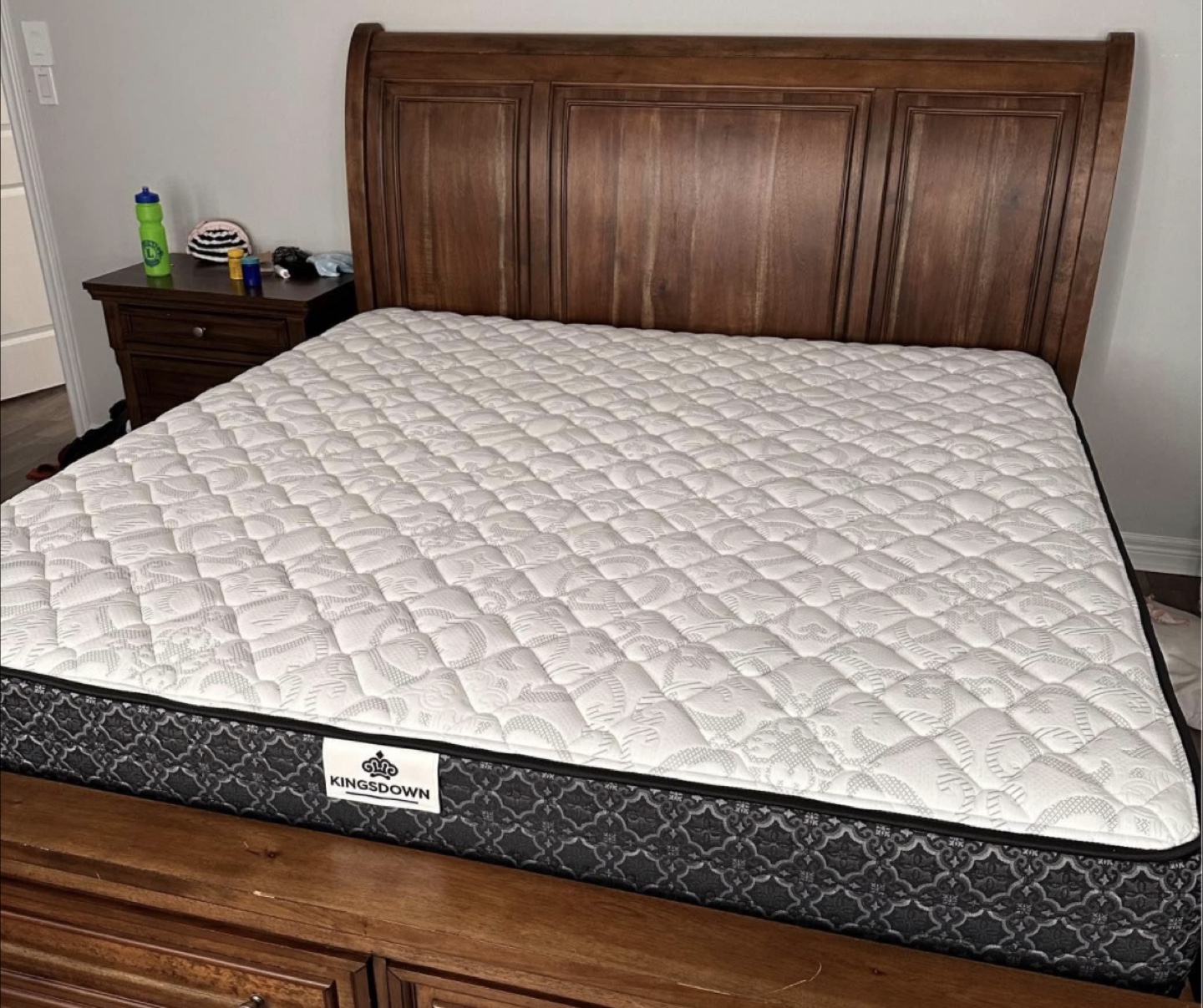 King Mattress - Kingsdown 10 yr warranty - photo 3