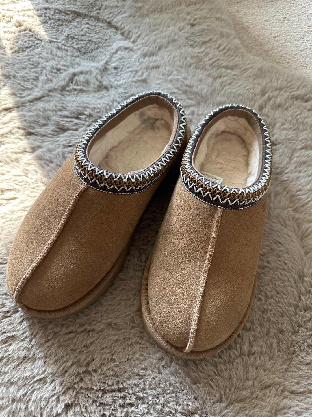 Uggs slipped on shoes