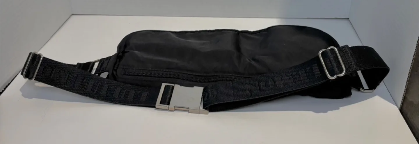 Vintage Lululemon Dog Waist Fanny Pack - Walk Your Pup In Style image indicator(4)