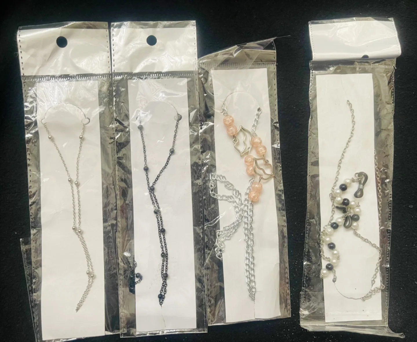 🥕 Assortment of Necklaces for glasses thumbnail