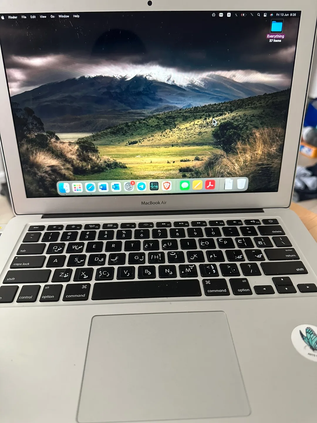 MacBook Air Laptop 2017 perfect condition image indicator(3)