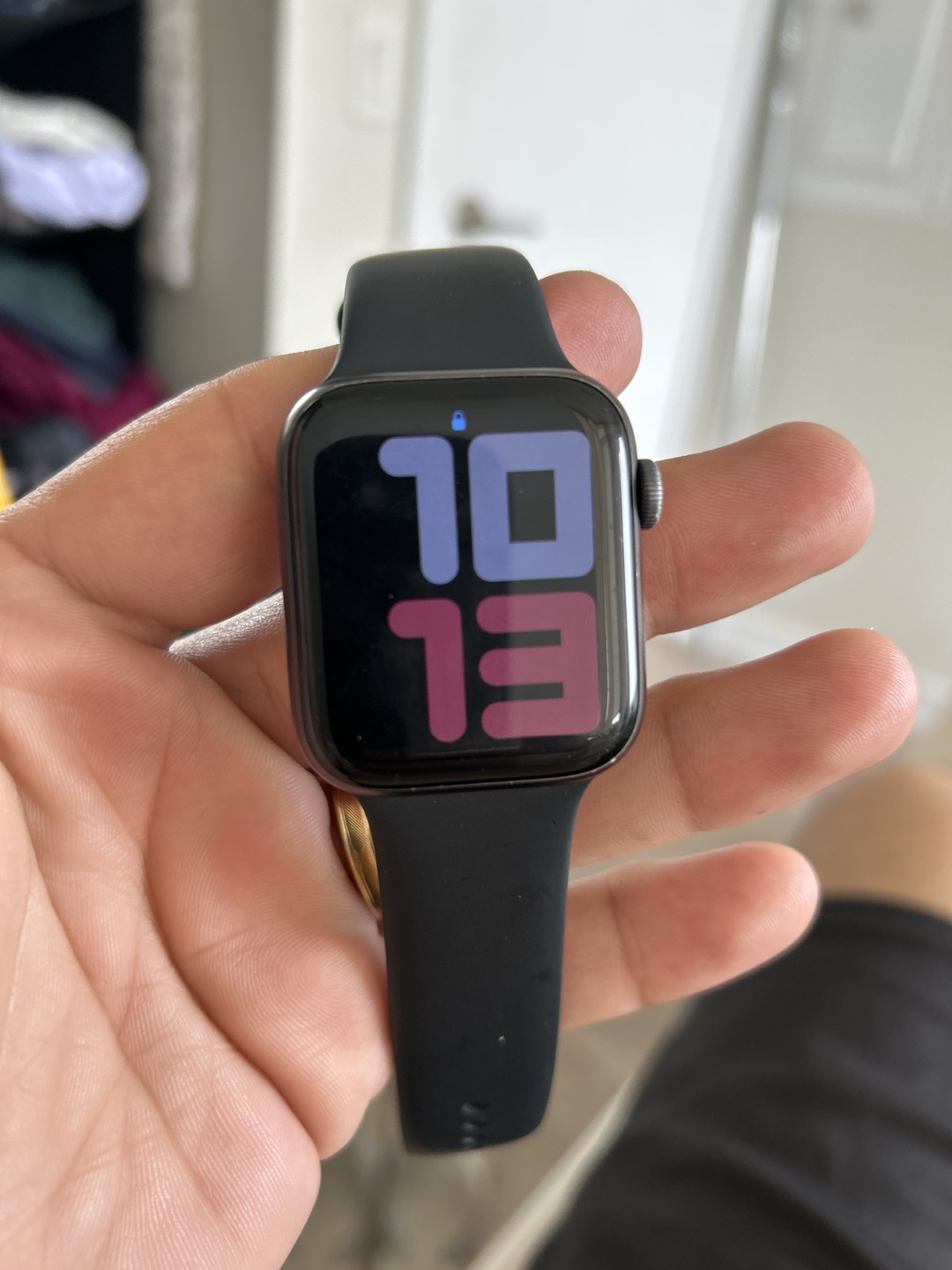 Apple Watch SE 44mm - Black - photo 2