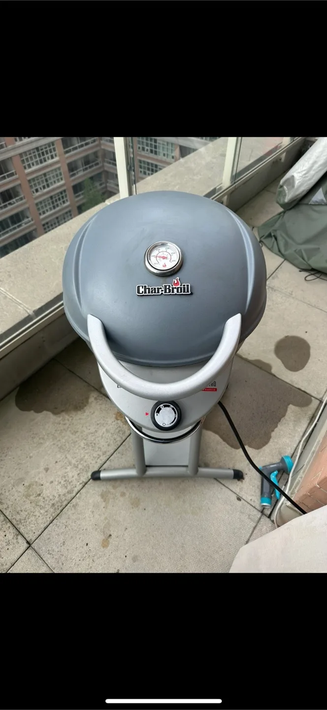 Char-Broil Patio Bistro Grill image indicator(2)