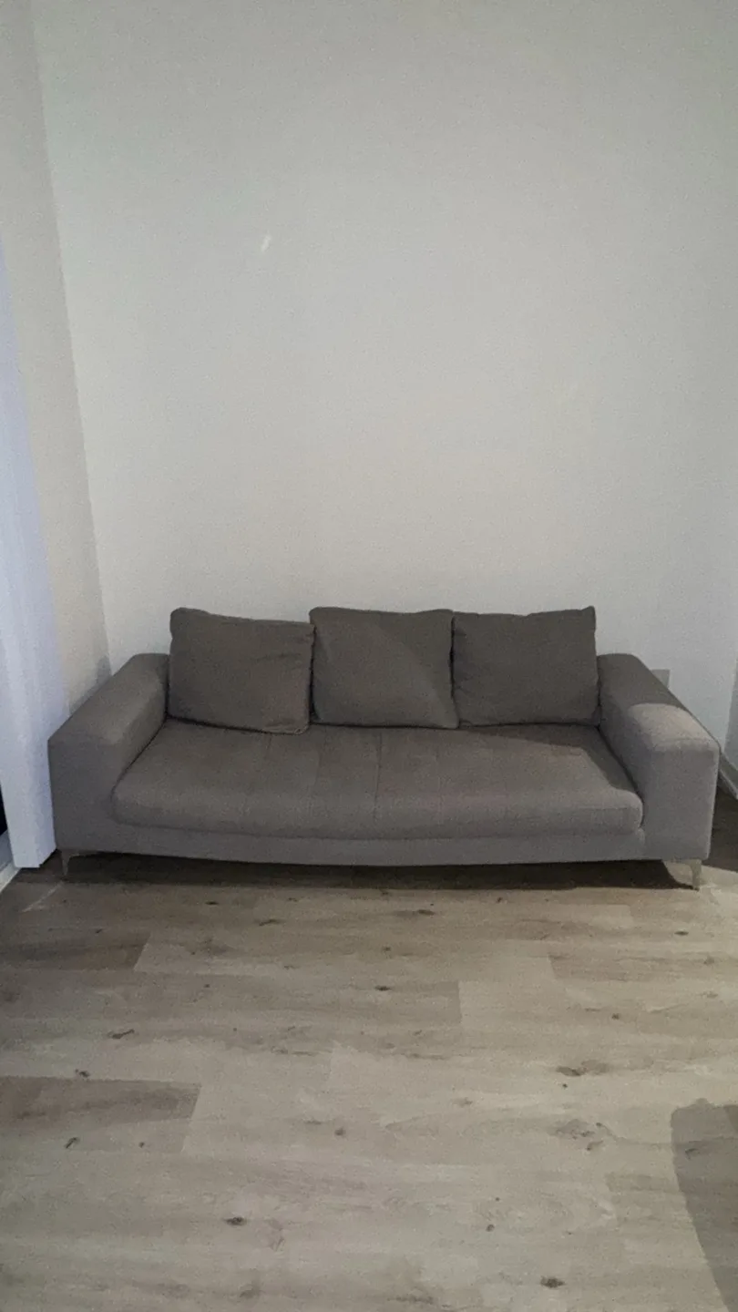 Comfortable Couch thumbnail