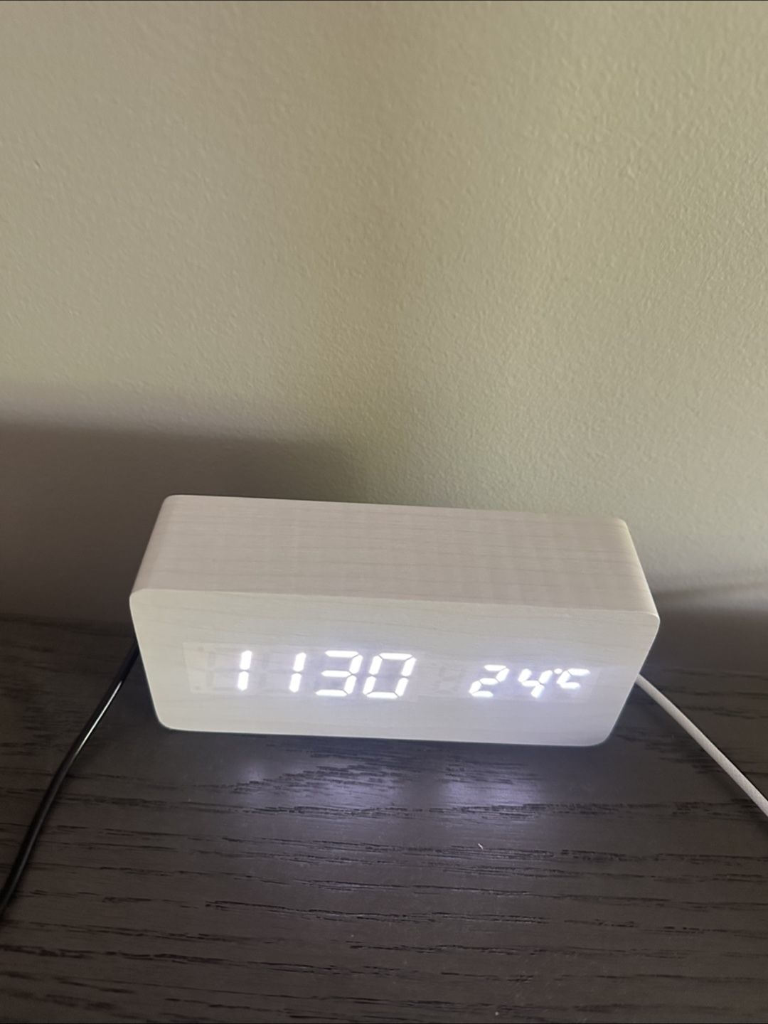 Digital Wood Grain Clock