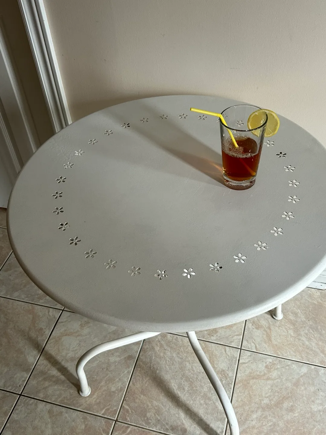 White Metal Patio Table image indicator(2)