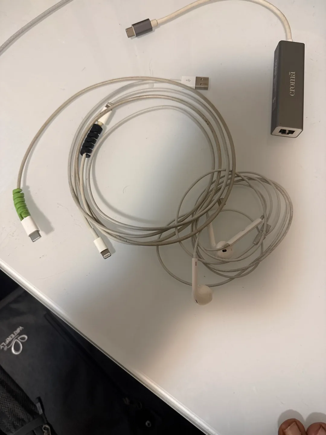 Cables and Headphones - Lightning connector 🥕 thumbnail