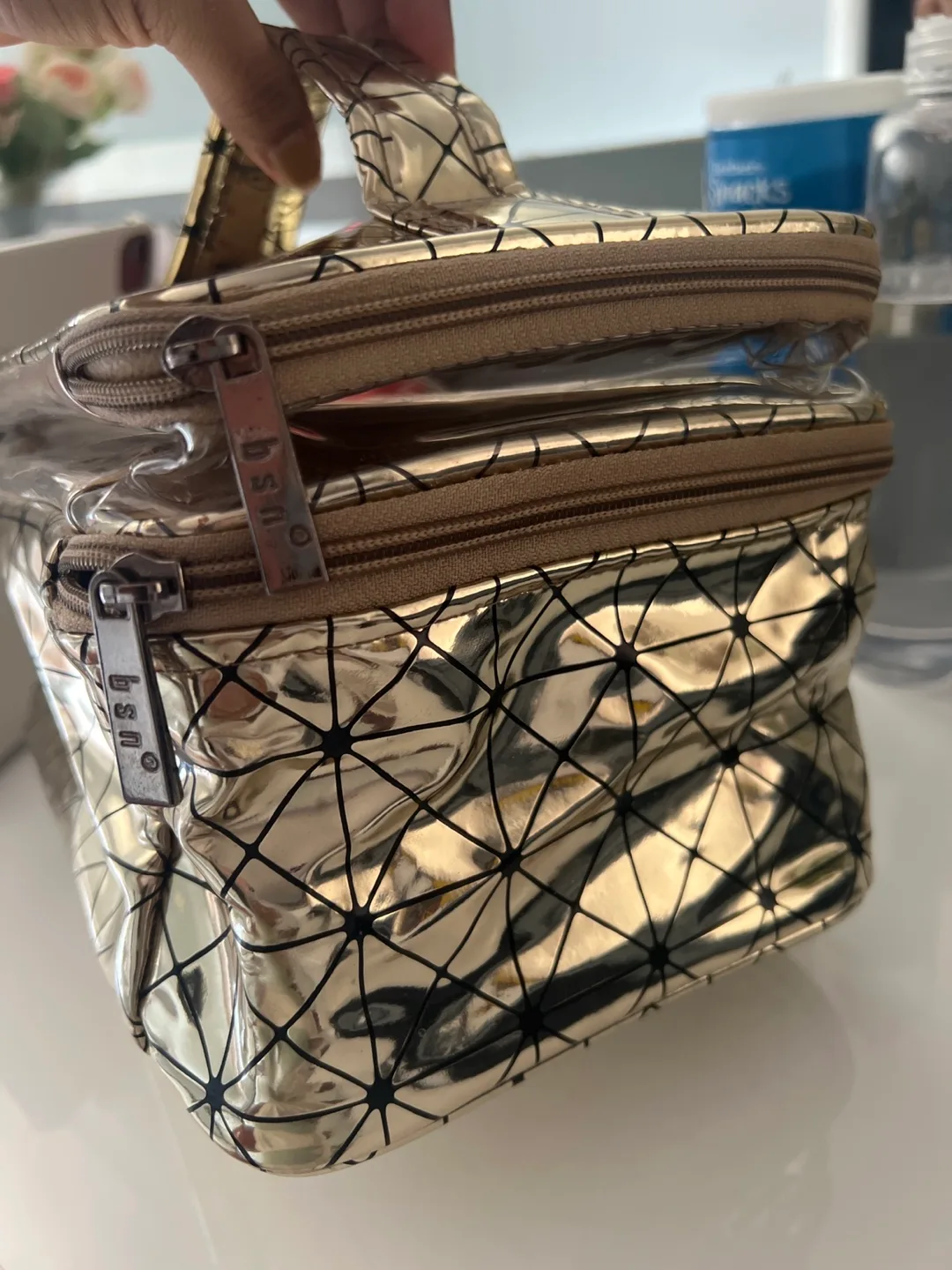Metallic Cosmetic Bag 🥕 image indicator(2)